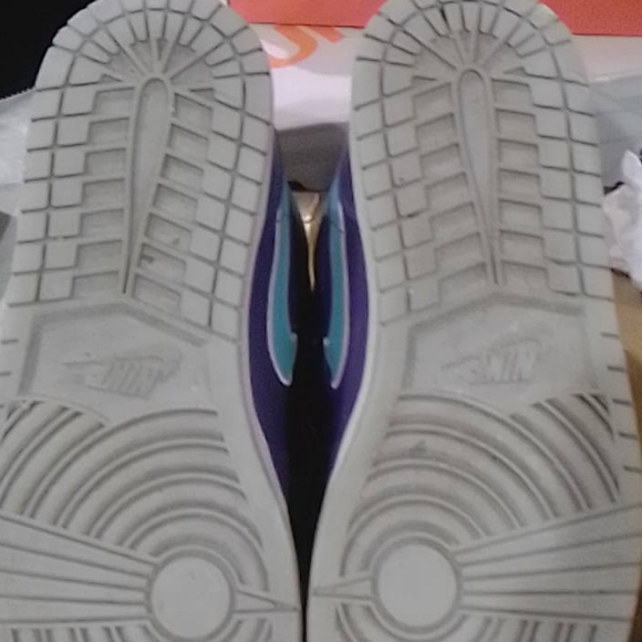 Air Jordan's - Picture 6 of 10